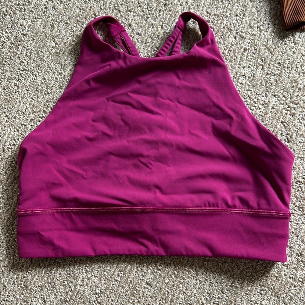 Lululemon high neck sports bra